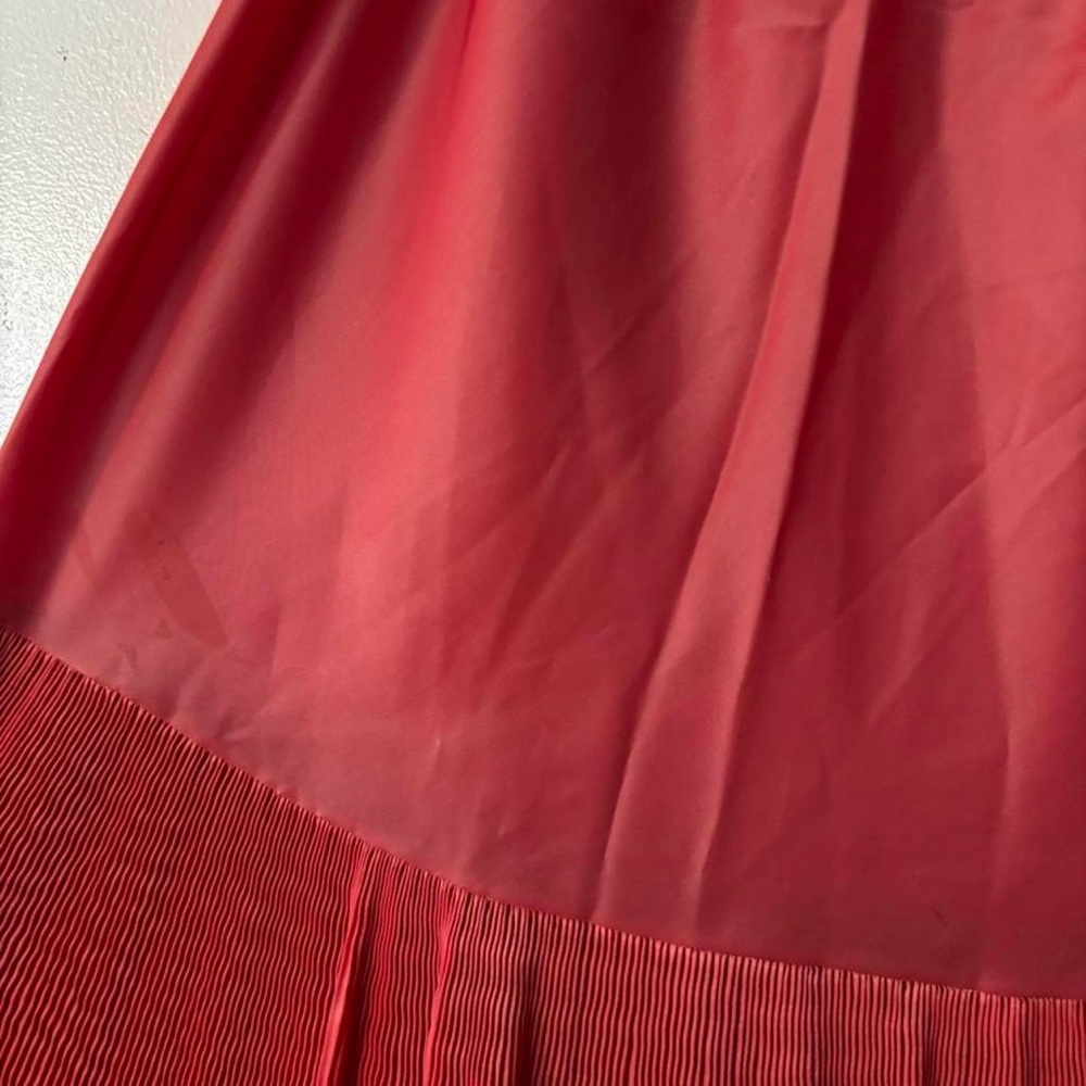 Vintage Barbizon Petticoat with Lace Trim - Picture 5 of 6